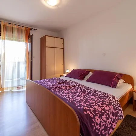 Apartment Centar Palit